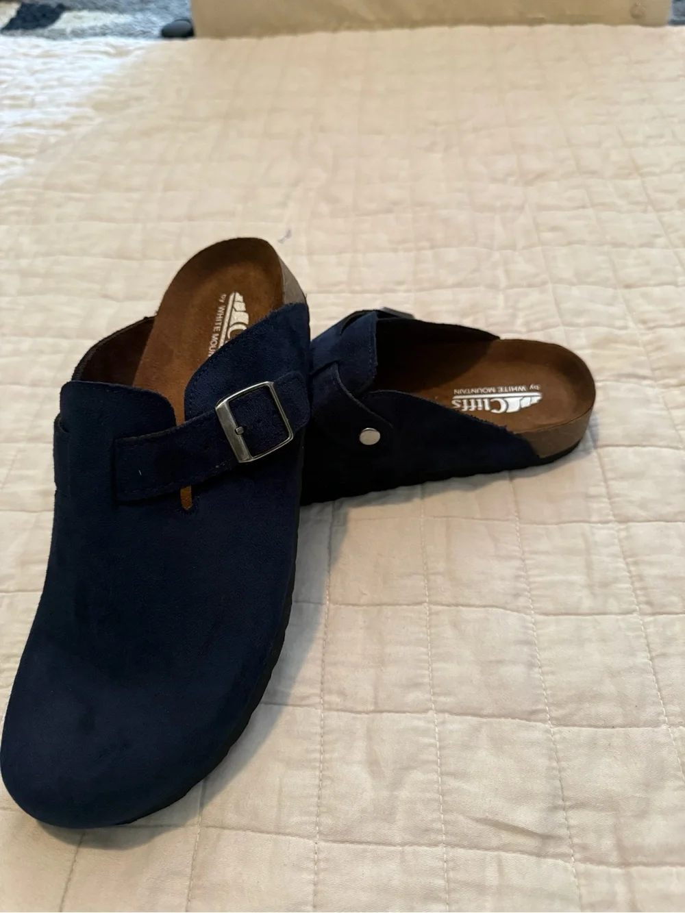Cliffs by WHITE MOUNTAIN women’s Navy Suede Slip-On Clog with Buckle
